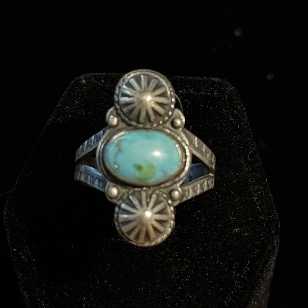 Vintage Native American Turquoise Sterling Silver Ring Size 7
